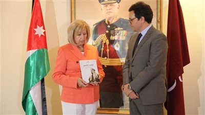 وزير الثقافة يلتقي نظيرته الأردنية لبحث سبل تعزيز العلاقات الثقافية