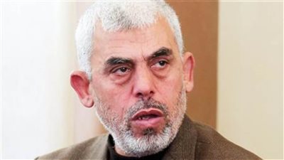 السكرتير العسكري بمكتب نتنياهو: السنوار أصبح يتمتع بمكانة عالمية