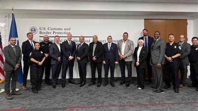 وفد من سلطة الطيران المدني المصري يزور الجمارك وحماية الحدود الأمريكية (CBP)
