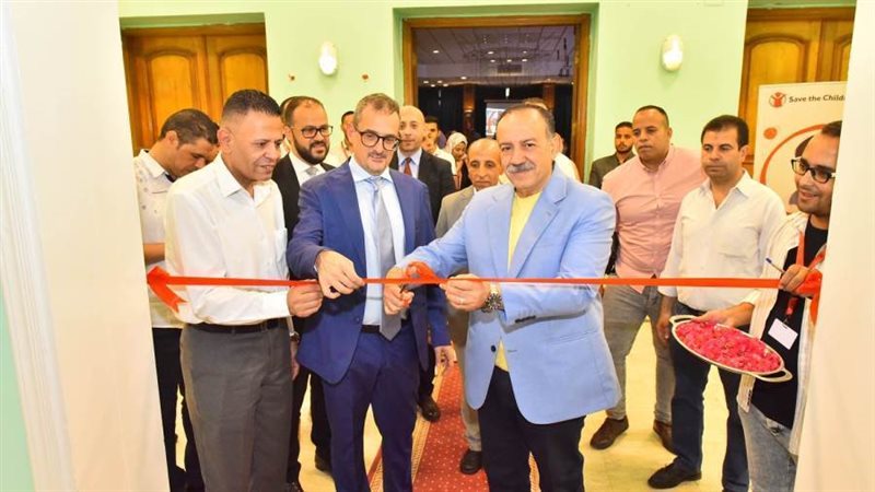 محافظ أسيوط يشهد