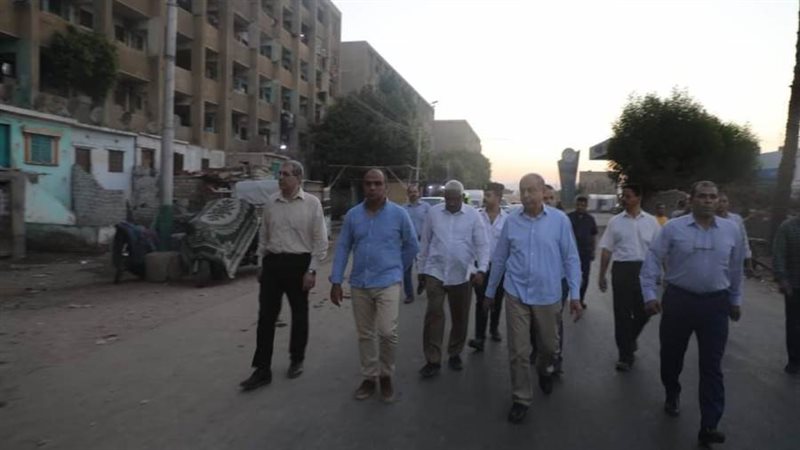 محافظ المنيا خلال