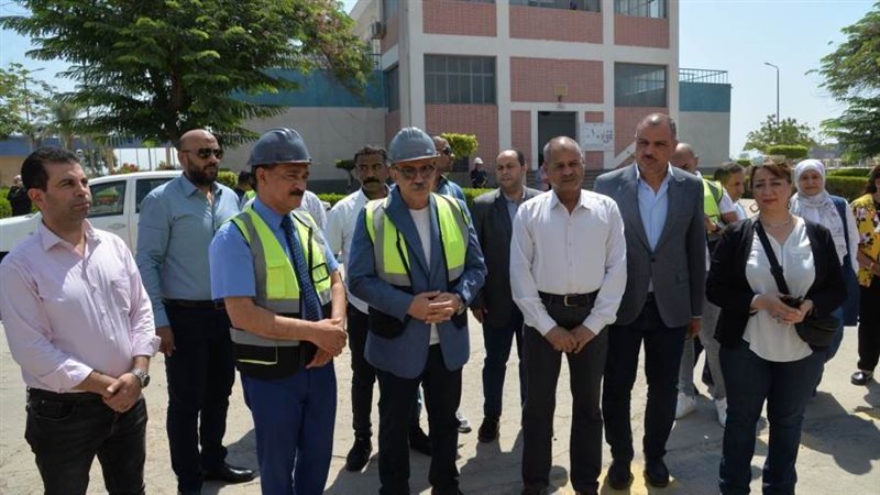 جانب من جولة المحافظ