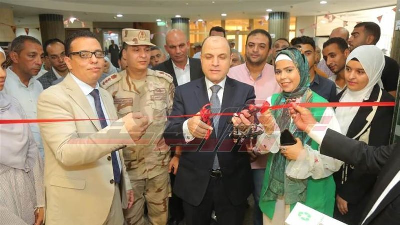 افتتاح المعرض