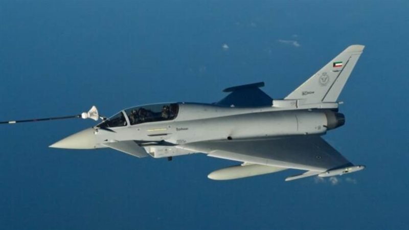 طائرة إيطالية