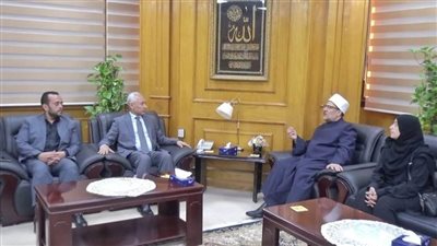 رئيس جامعة المنيا يستقبل وزير الأوقاف السابق على هامش زيارته لمُناقشة رسالة دكتوراه..