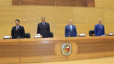 محافظ سوهاج يشهد حفل تخرج الدفعة الثانية لكلية الهندسة 