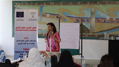 القومي لحقوق الإنسان يعقد جلسات توعية للطلاب بمدارس محافظة المنيا 
