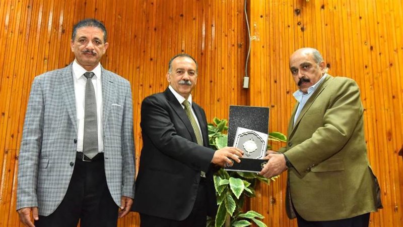 تكريم السكرتير العام