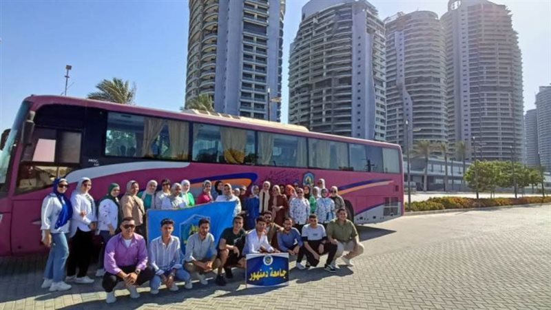 انطلاق أولى الوفود