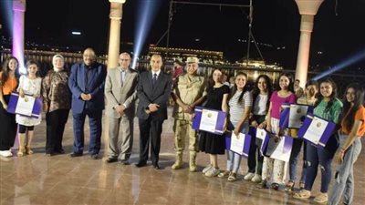 «الثقافة» تكرم فريق عمل فيلم 