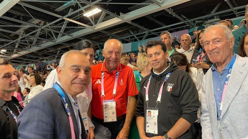 د. أشرف صبحى