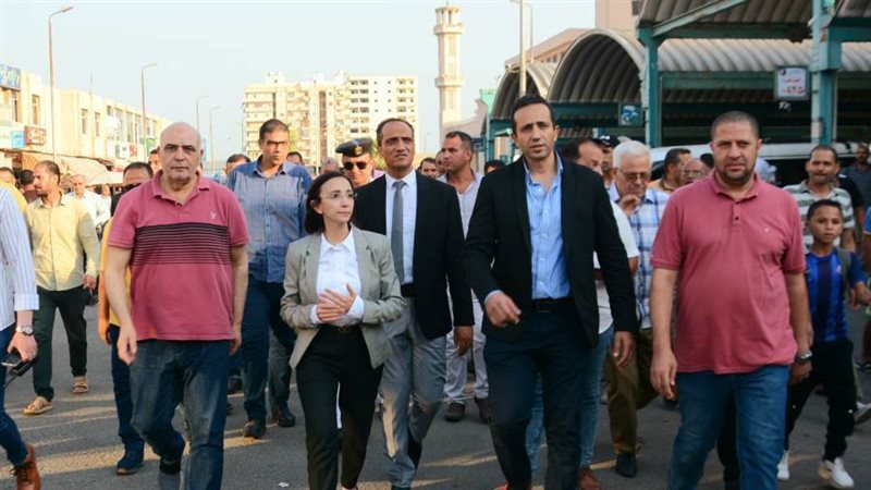 محافظ البحيرة والأجهزة