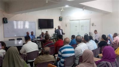 محافظ أسيوط: دورات تدريبية وورش عمل للعاملين بإدارات الموارد البشرية