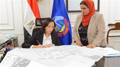 شاهد.. محافظ البحيرة تعتمد المخططات التفصيلية للمناطق الصناعية بحوش عيسى ووادي النطرون