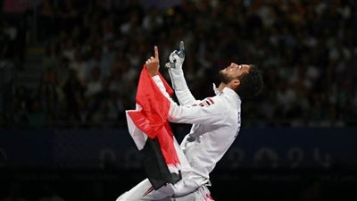 احتفال جنوني لمحمد السيد بعد الفوز بالبرونزية في أولمبياد باريس