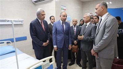 محافظ المنيا: كل الدعم لتسهيل الإجراءات اللازمة للانتهاء من مشروعات القطاع الصحي الجامعي