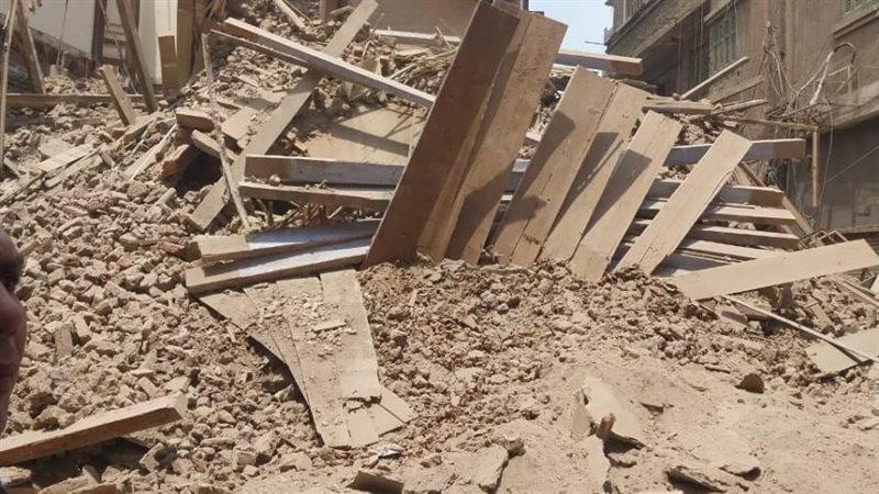 العقار المنهار