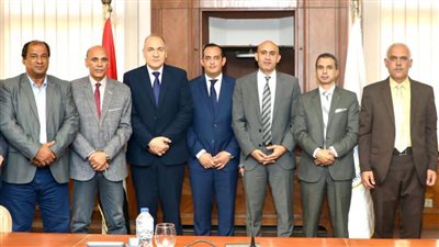 خطة لمواجهة كثافة الطلاب وعجز المعلمين لكل إدارة تعليمية