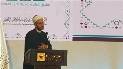 الأخلاق الإسلامية نابعة من مصادر الإسلام الأصيلة وتُعد معيارية ثابتة