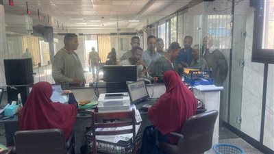  محافظ أسيوط يوجه بمتابعة سير العمل بملفات التصالح في مخالفات البناء