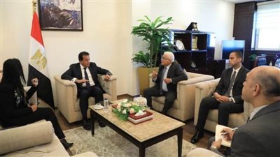 وزيرا الصحة والتضامن يقرران إجراءات عاجلة للتيسير على طالبي استخراج كارت الخدمات المتكاملة 