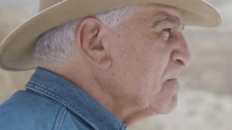 زاهي حواس يرد علي