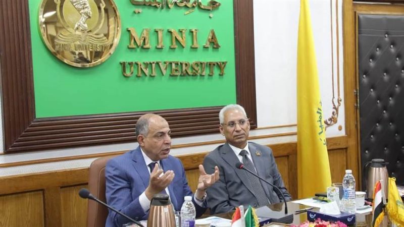 محافظ المنيا ورئيس