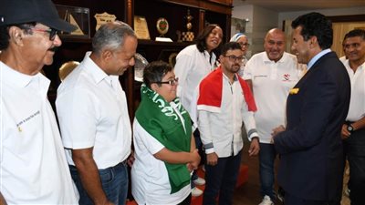 بدعم وزير الشباب: سباحو ذوي الهمم وأصحاء  يستعدون لعبور بحر المانش أغسطس |صور