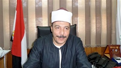 رئيس منطقة سوهاج الأزهرية يهنئ أوائل الشهادة الثانوية الأزهرية 