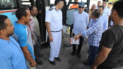 محافظ المنيا يناقش تطوير وسائل النقل الداخلى و يوجه بإضافة خطوط جديدة لتيسير حركة المواطنين