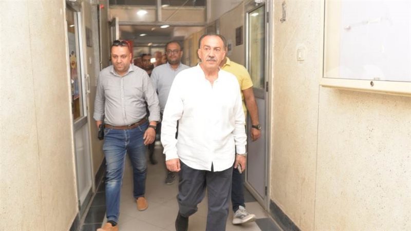 محافظ أسيوط خلال