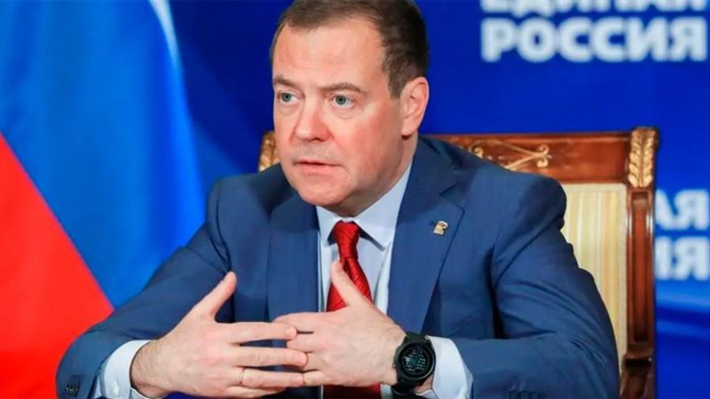 ديمتري ميدفيديف