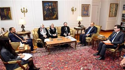 وزيرا الخارجية والبيئة يبحثان التعاون بين الوزارتين