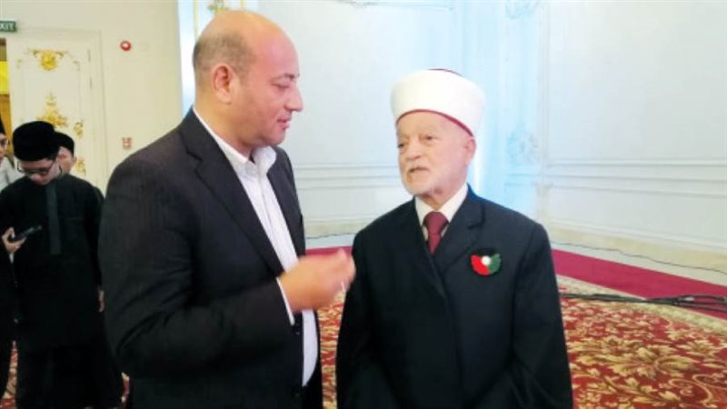 مدير التحرير خلال