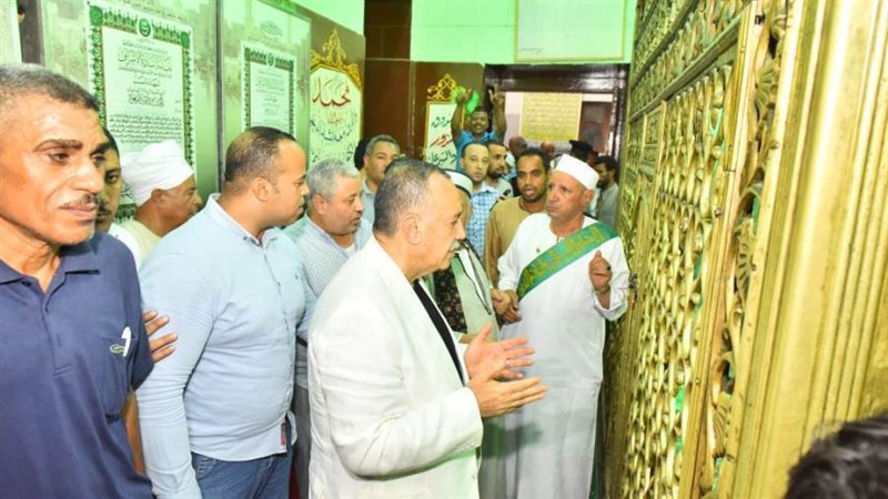 محافظ أسيوط يشهد