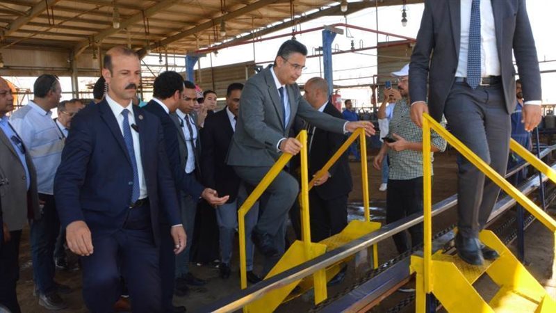 وزير التموين