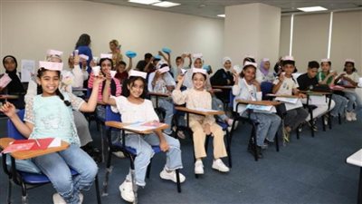 «القومي للمرأة» ينظم تدريب «اتعلم الأوريجامي» لطلاب مدارس تحيا مصر.. صور