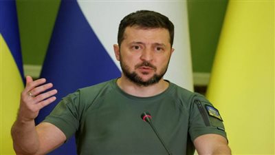 زيلينسكي: نحتاج لقرار أمني من شركائنا الدوليين لاستخدام الأسلحة ضد قواعد الطائرات العسكرية الروسية