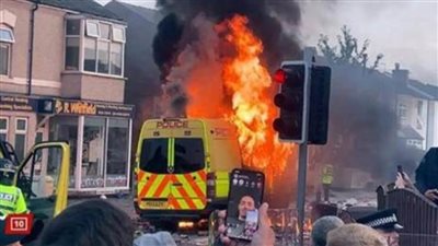 عاجل.. تجدد أعمال العنف في شوارع بريطانيا