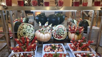 انطلاق مهرجان البطيخ بالغردقة بمشاركة 24 شيفا و 3 أطنان من البطيخ |صور