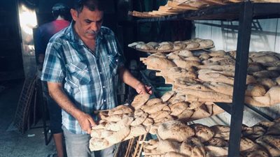 ضبط ٣ أطنان زيت وسكر تمويني قبل بيعها بالأسواق والتربح منها بالإسماعيلية