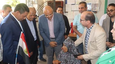 محافظ القليوبية يتفقد خدمات مبادرة 100 مليون صحة في طوخ
