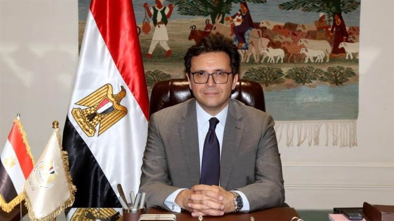 الدكتور أحمد هنو