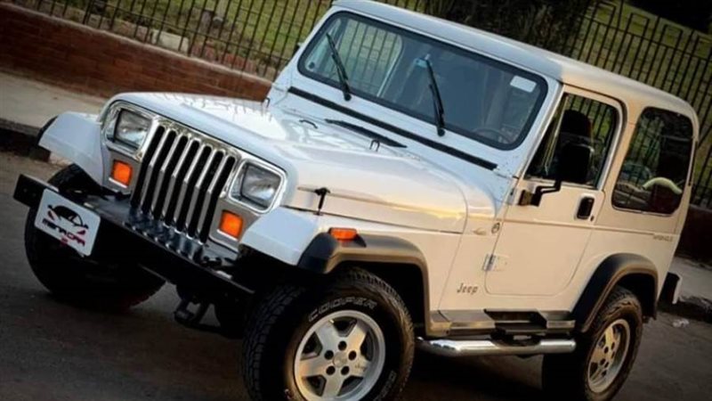 سيارة جيب ـ روزا