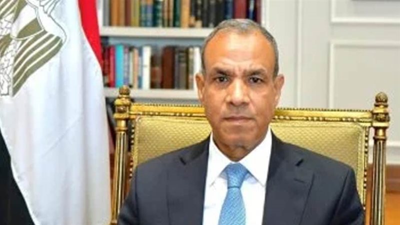 الدكتور بدر عبدالعاطي