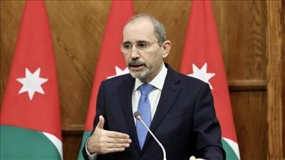وزير خارجية الأردن :أمن المنطقة سيبقى مهددا ما لم يٌُفرض على إسرائيل وقف عدوانها على غزة