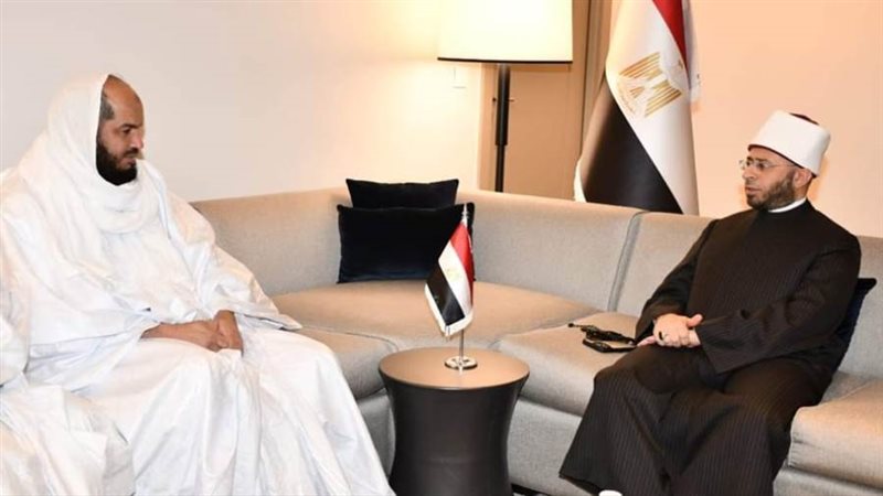 وزير الأوقاف والشيخ