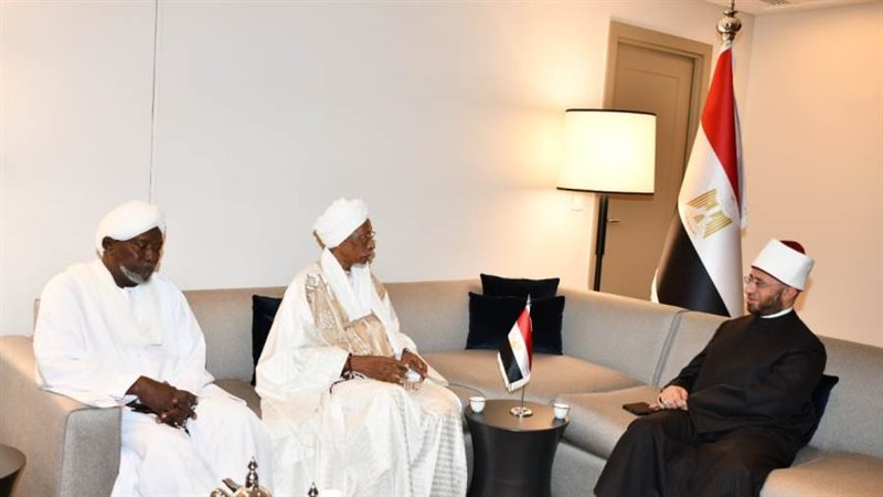 وزير الأوقاف أسامة