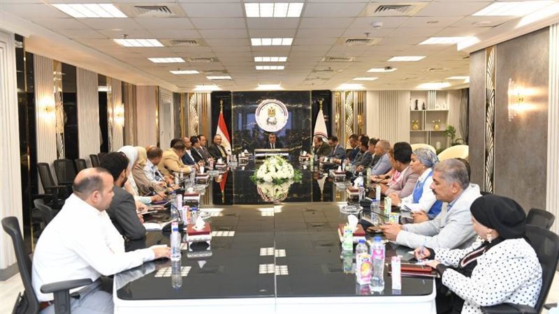 وزير الإنتاج الحربى