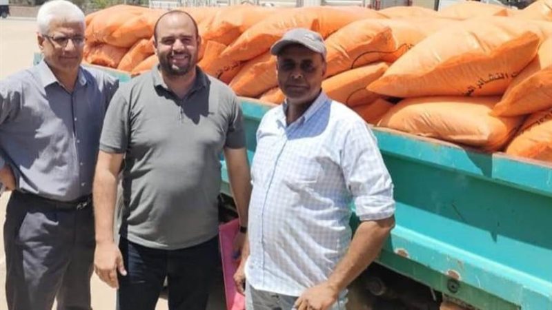 ضبط 330 شيكارة أسمدة